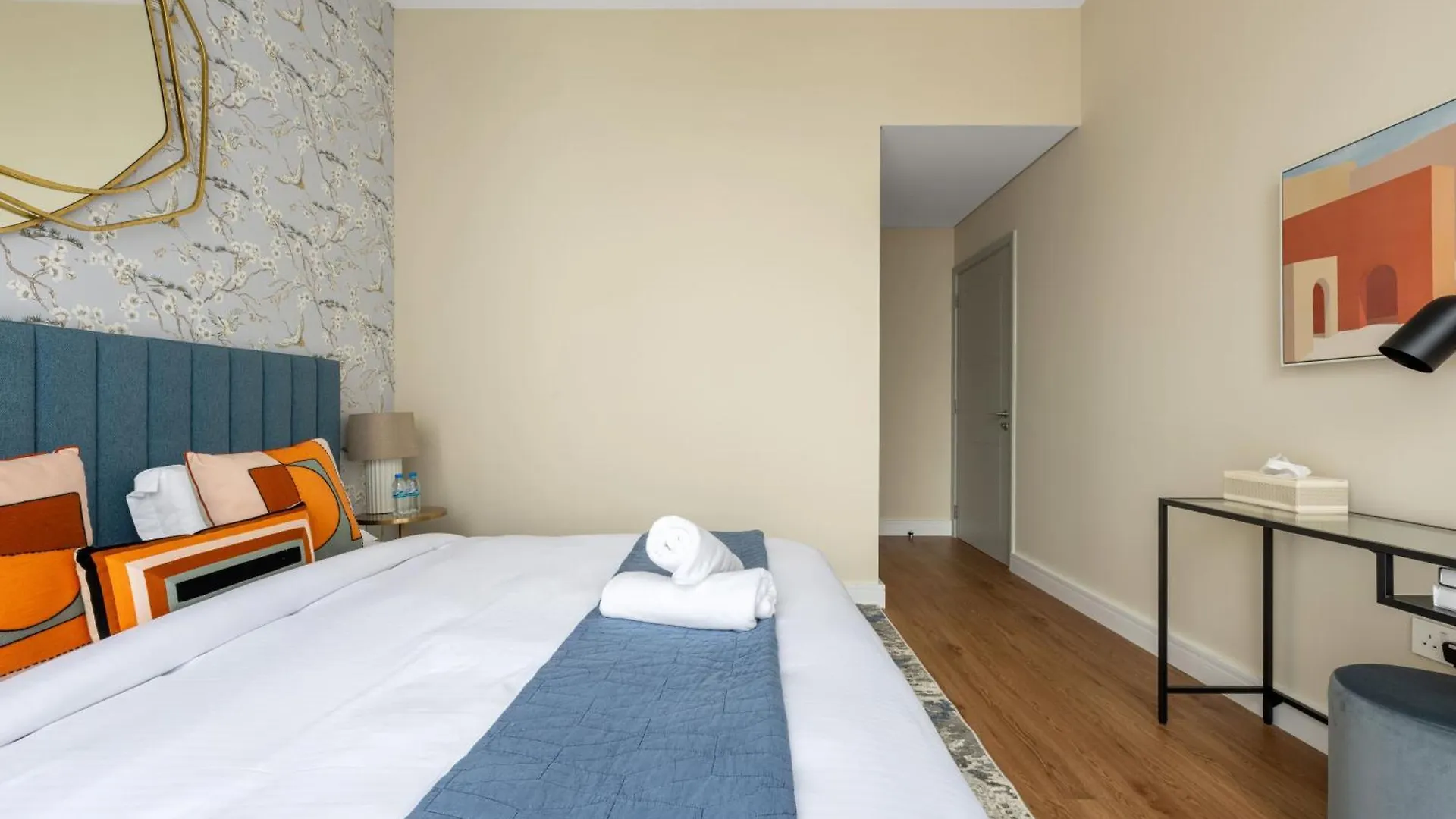 Magnificent - Luxurious 3+ 1 Bedroom Located In Downtown Dubai