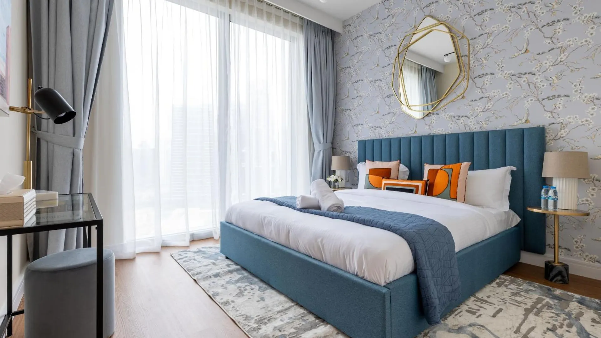 Magnificent - Luxurious 3+ 1 Bedroom Located In Downtown Dubai Apartment