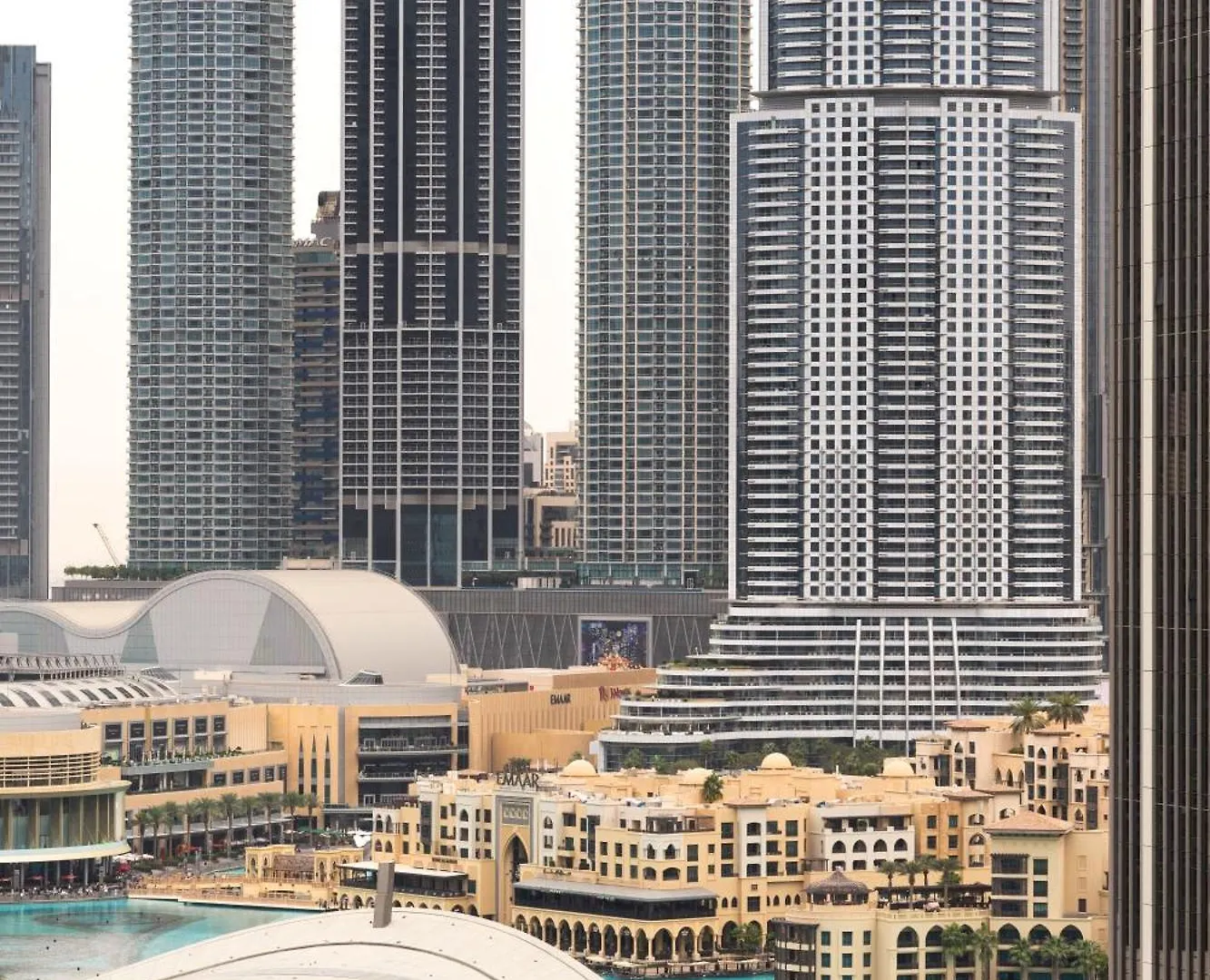 Magnificent - Luxurious 3+ 1 Bedroom Located In Downtown Dubai United Arab Emirates