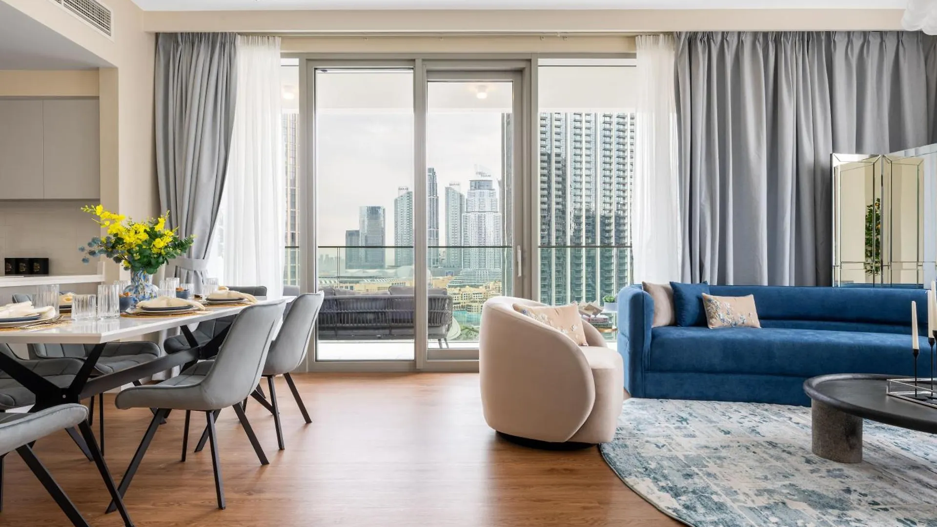 Magnificent - Luxurious 3+ 1 Bedroom Located In Downtown Dubai contacts